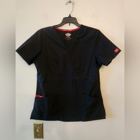 Dickies black scrub top size womens small - Picture 1 of 3